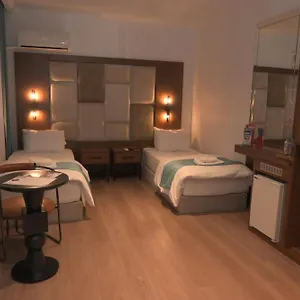 2* Otel Isle